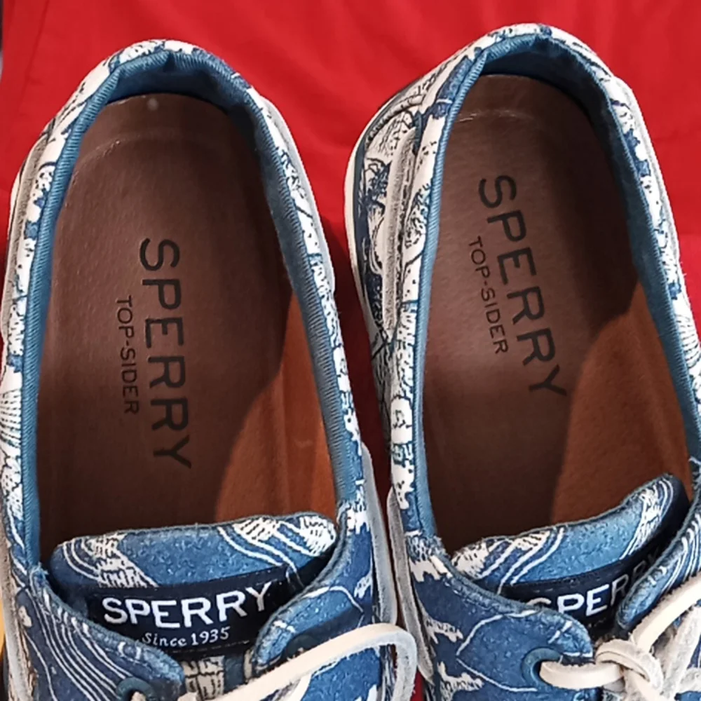 SPERRY Top Sider Men's Bahama Coral Print. Blue & White. Boat Shoes. Size 8.